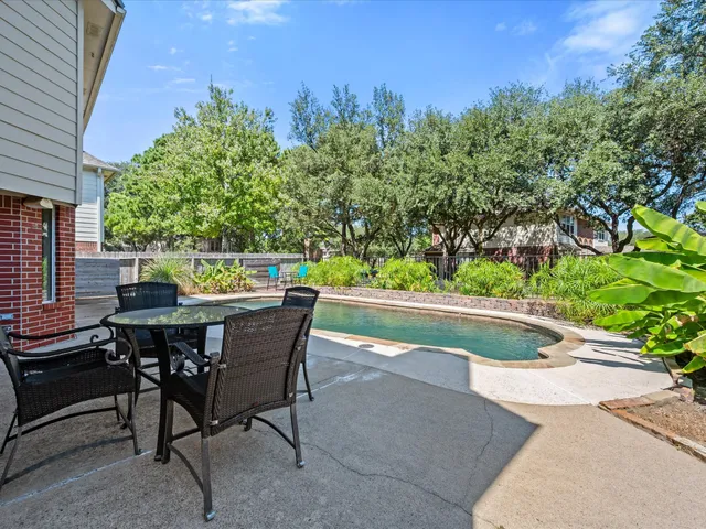 $400,000 | 15242 Shapiro Springs Lane, Houston, TX 77095