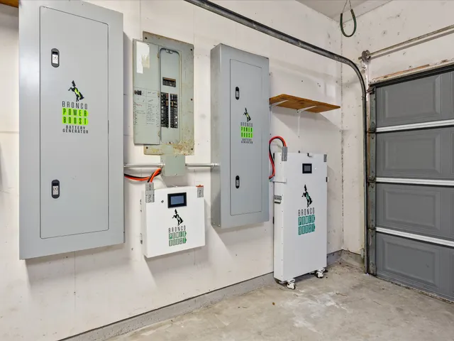 $400,000 | 15242 Shapiro Springs Lane, Houston, TX 77095