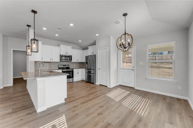 $325,000 | 125 Cinnamon Loop, Burnet, TX 78611