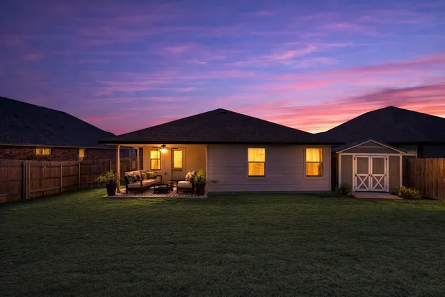 $325,000 | 125 Cinnamon Loop, Burnet, TX 78611