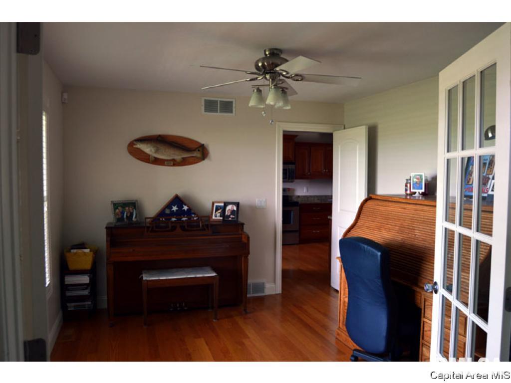 12220 Salisbury Road Pleasant Plains, IL 62677 - Photo 8 of 30 Gallery Image 8