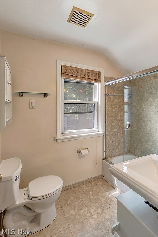 1136 Haselton Road Cleveland, OH 44121 - Photo 20 of 25 The second floor full bath has a shower/tub combination and pedestal sink.