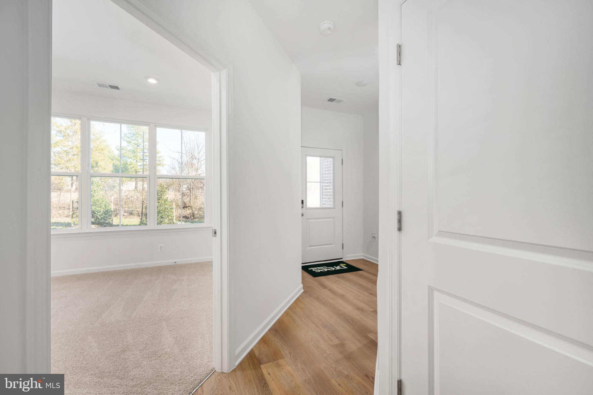 10157 Queens Way Manassas, VA 20110 - Photo 13 of 27 a view of a room that has a window in it