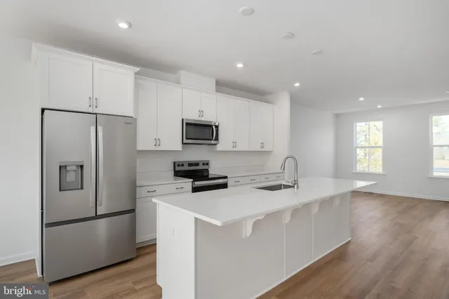 $622,335 | 10157 Queens Way, Manassas, VA 20110