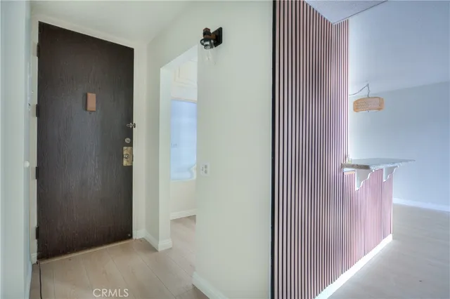 $1,900 | 421 South Lafayette Park Place, Unit 624, Los Angeles, CA 90057