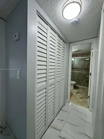 $2,100 | 1480 West 46th Street, Unit 208, Hialeah, FL 33012