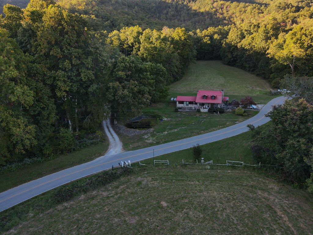 999 Ledbetter Road Robbinsville, NC 28771 - Photo 6 of 27