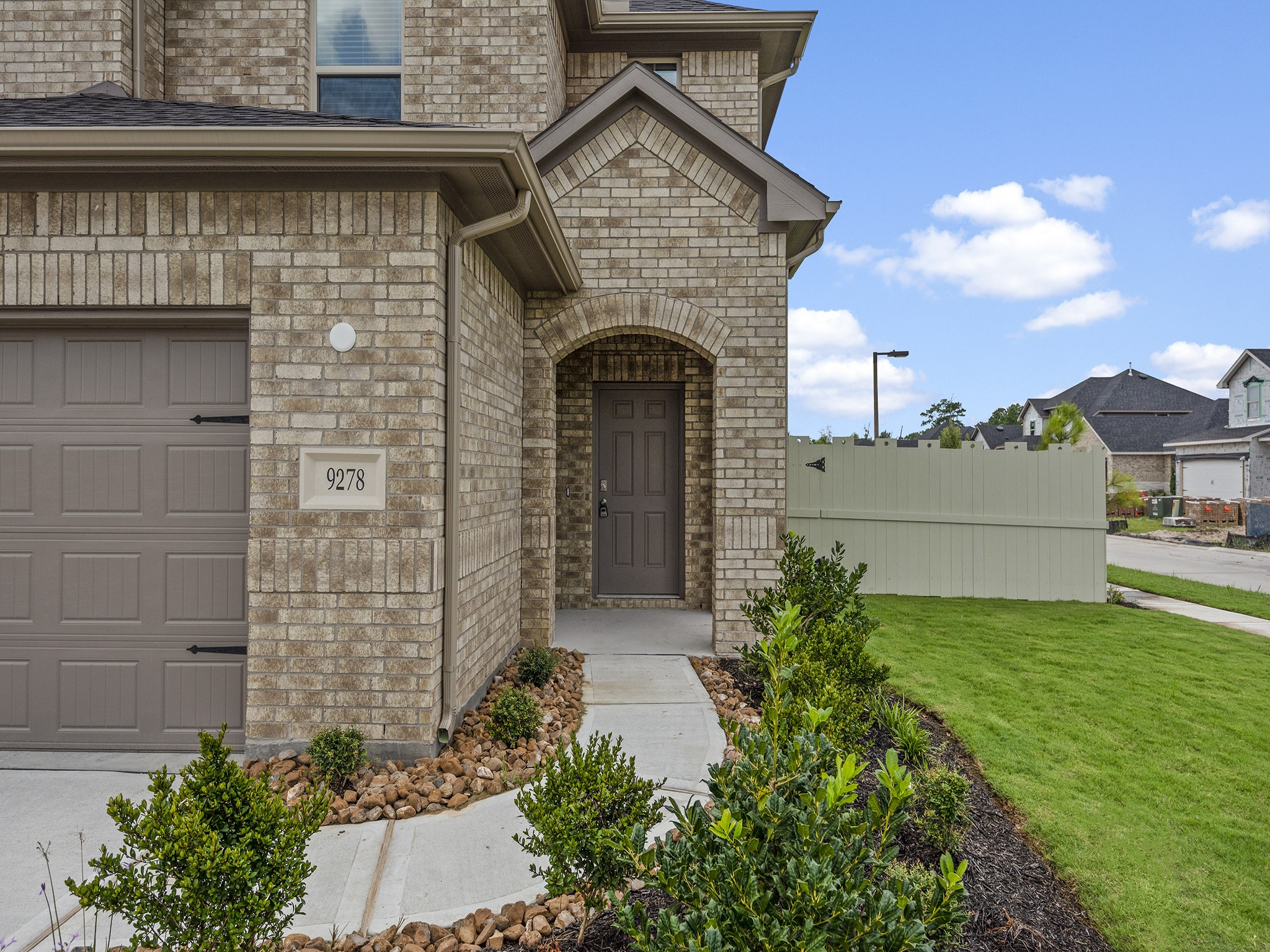 9278 Inland Leather Lane Conroe, TX 77385 - Photo 2 of 35
