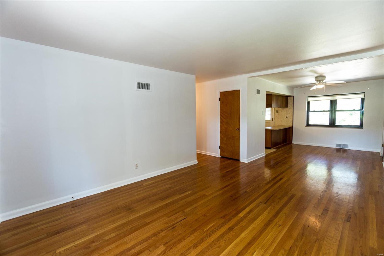 1943 Brown Road St. Louis, MO 63114 - Photo 2 of 28 Gallery Image 2