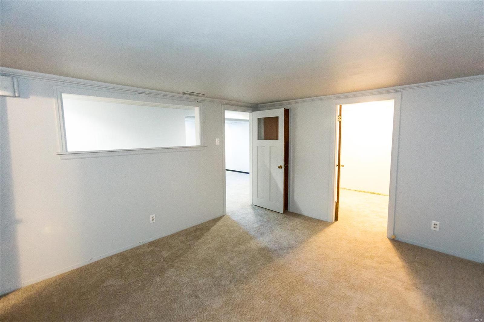1943 Brown Road St. Louis, MO 63114 - Photo 20 of 28 Gallery Image 20
