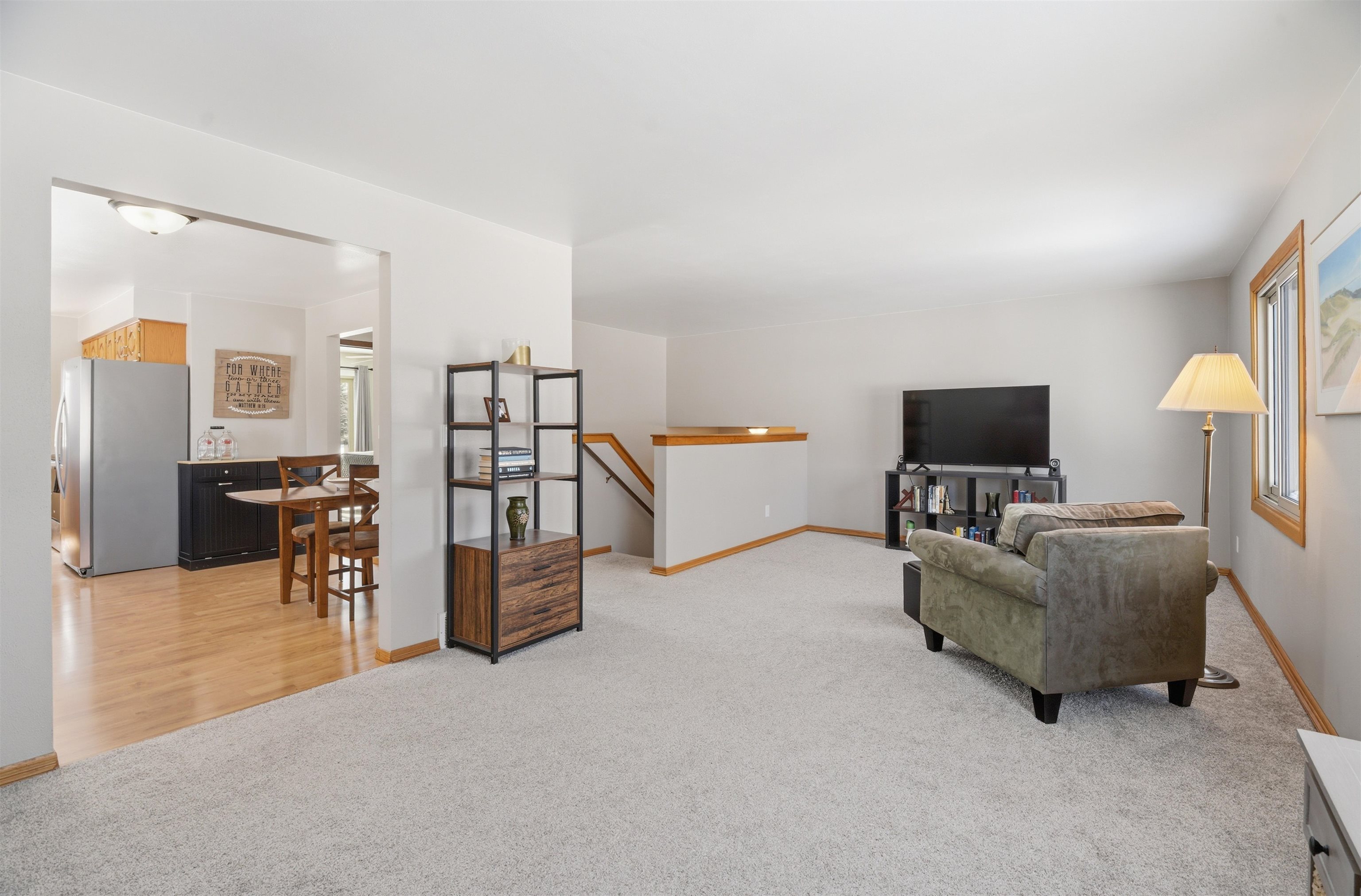 29 Hillock Court Appleton, WI 54914 - Photo 8 of 39