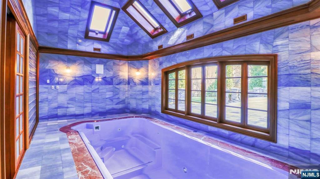 64 Stoney Ridge Road Saddle River, NJ 07458 - Photo 18 of 33