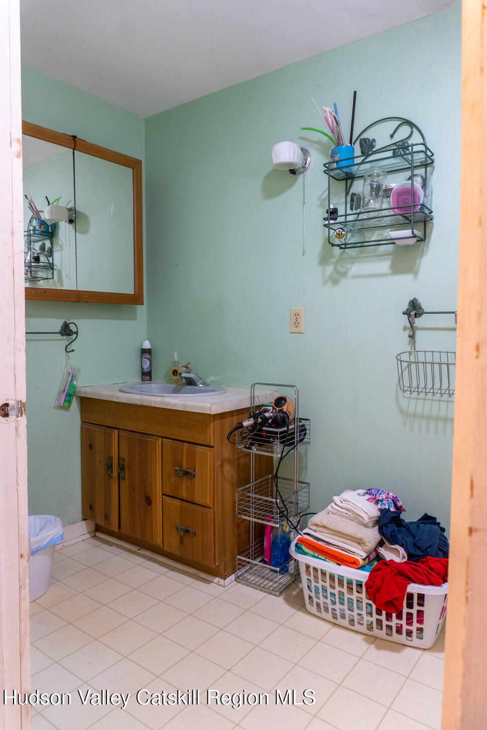 11 Dunbar Road Hudson, NY 12534 - Photo 18 of 29 Bathroom