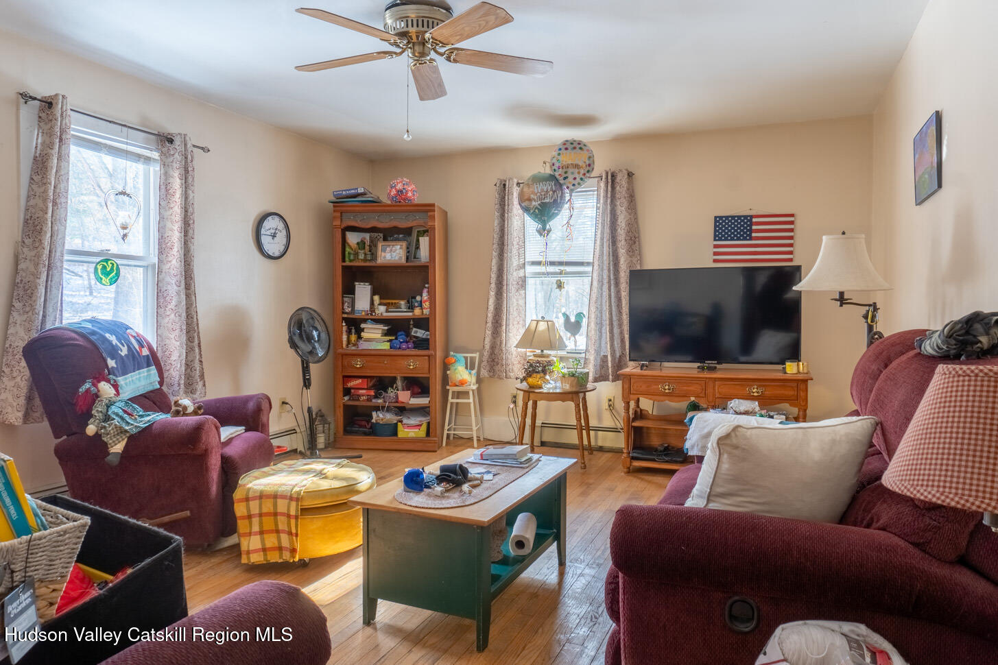11 Dunbar Road Hudson, NY 12534 - Photo 8 of 29 Livingroom