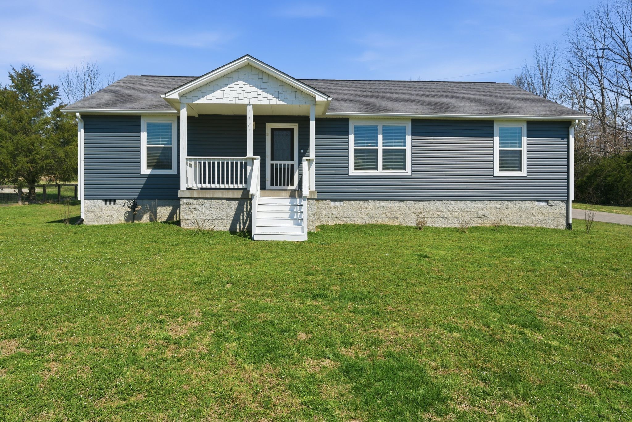 1041 Twin Creek Road Charlotte, TN 37036 - Photo 4 of 66