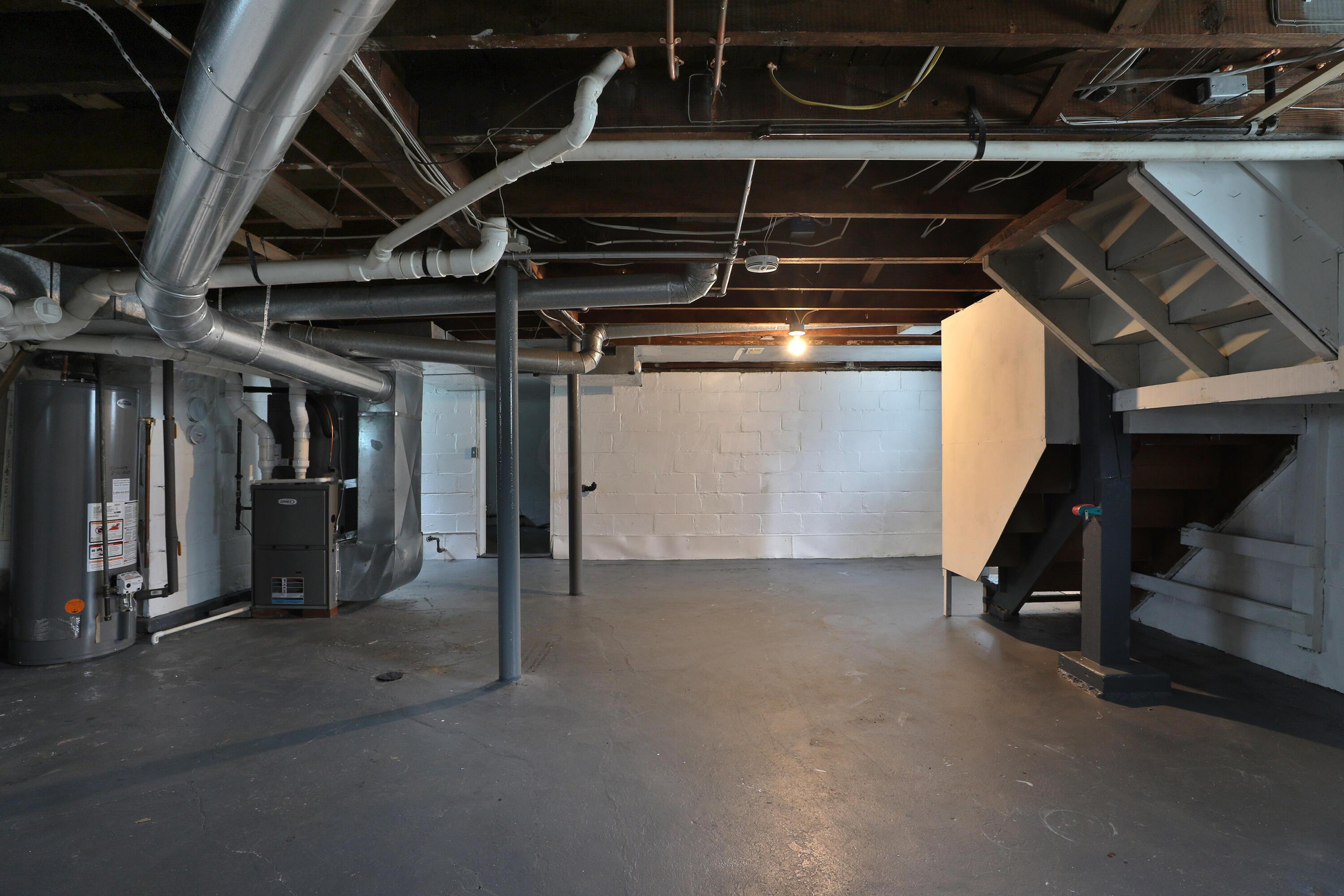 177 Blenheim Road Columbus, OH 43214 - Photo 46 of 58 177-Blenheim-46