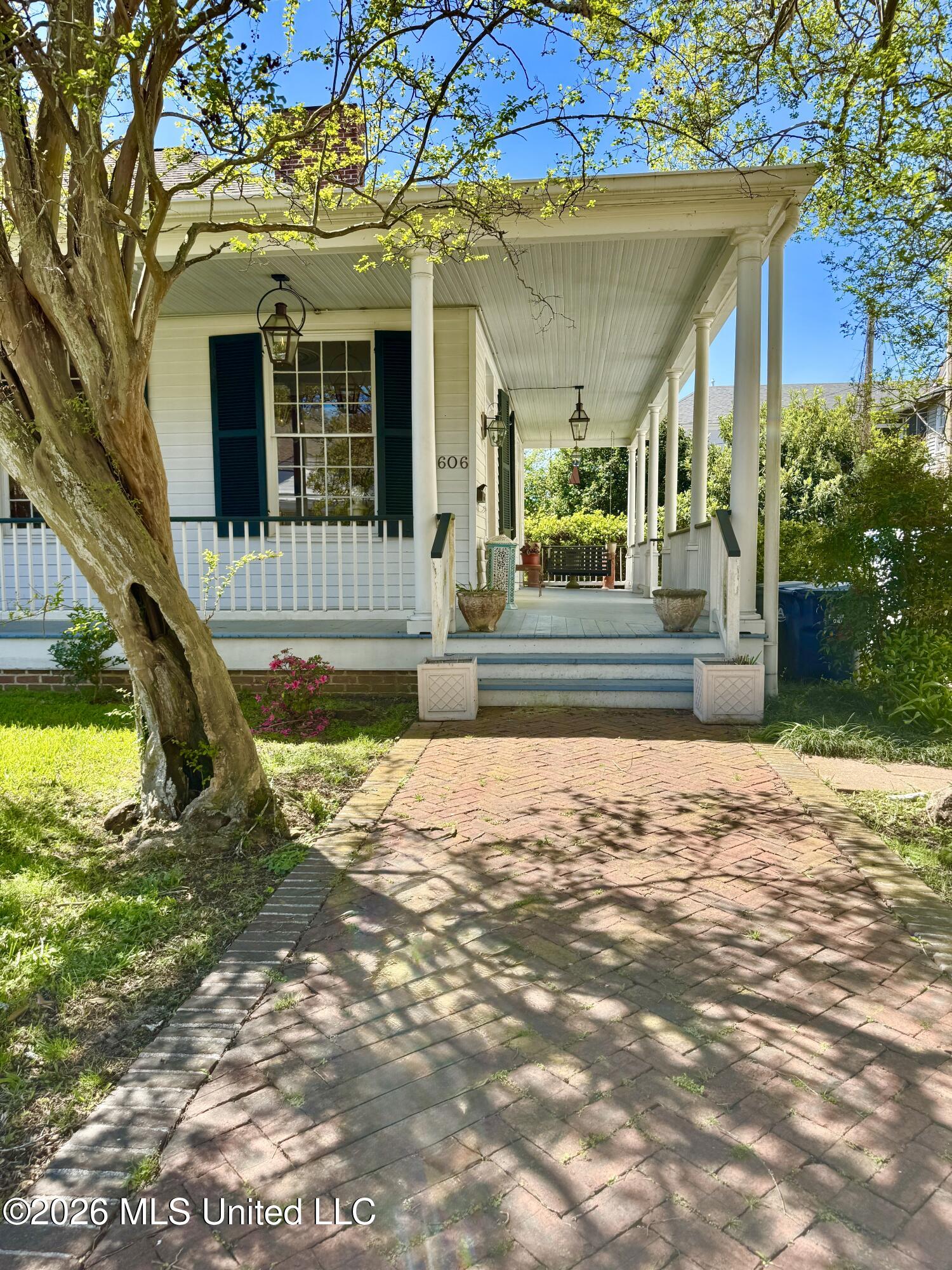 606 State Street Natchez, MS 39120 - Photo 9 of 30 IMG_9150