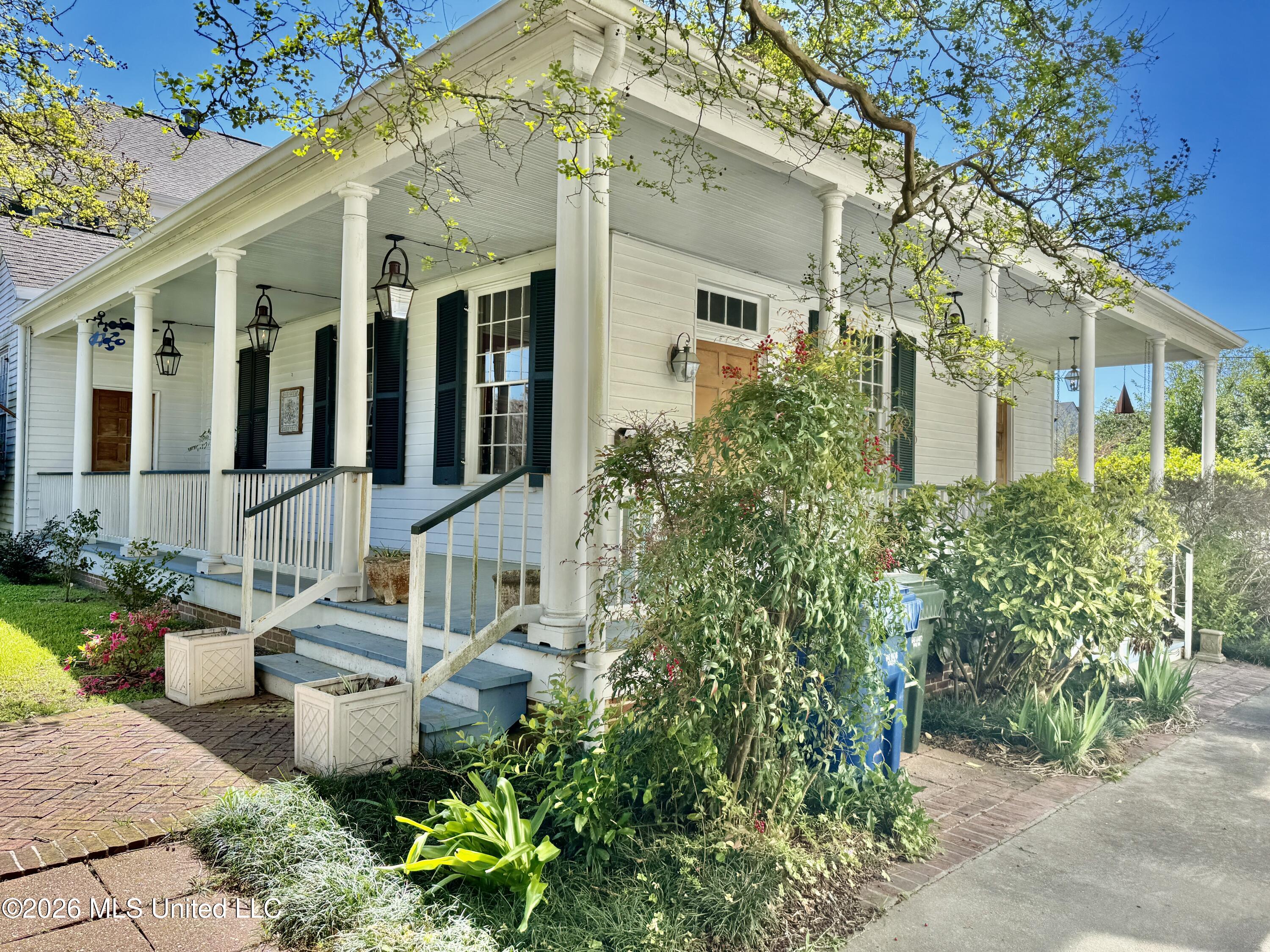 606 State Street Natchez, MS 39120 - Photo 10 of 30 IMG_9149