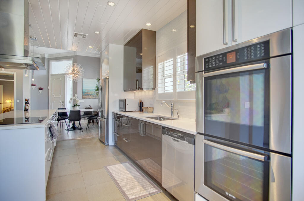 2275 Northwest 53rd Street Boca Raton, FL 33496 - Photo 11 of 33 Kitchen