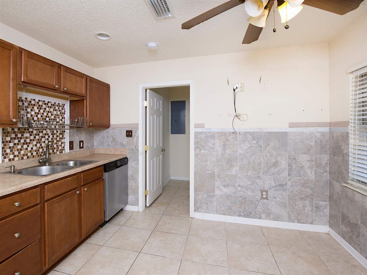 310 West 2nd Avenue Foley, AL 36535 - Photo 6 of 15