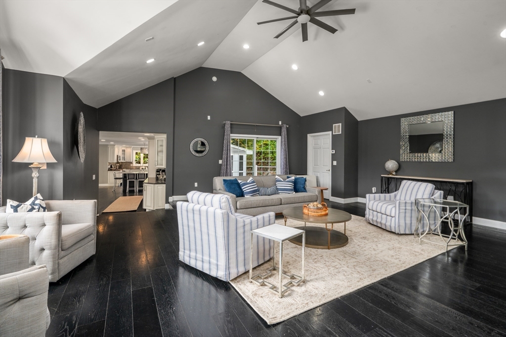 16 Autumn Woods Road Salem, NH 03079 - Photo 6 of 29