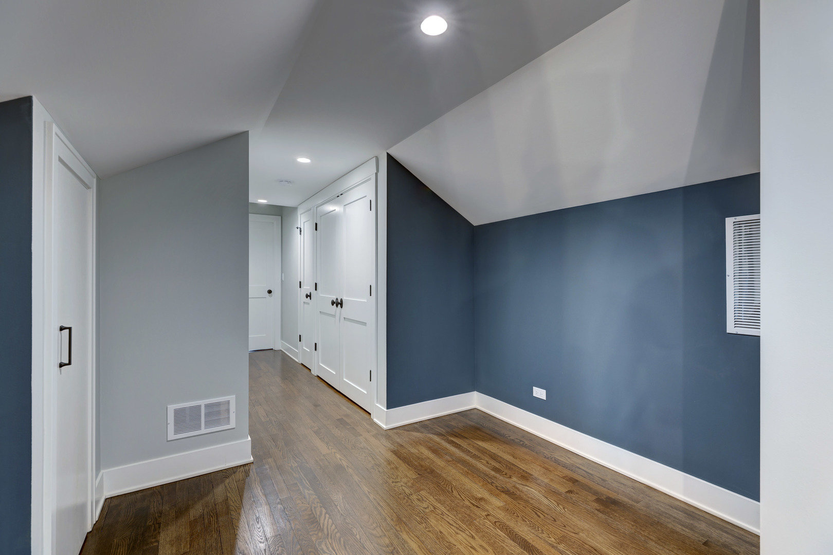 1032 South Crescent Avenue Park Ridge, IL 60068 - Photo 26 of 56