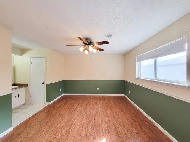 $2,300 | 1610 Maryon Street, Baytown, TX 77523