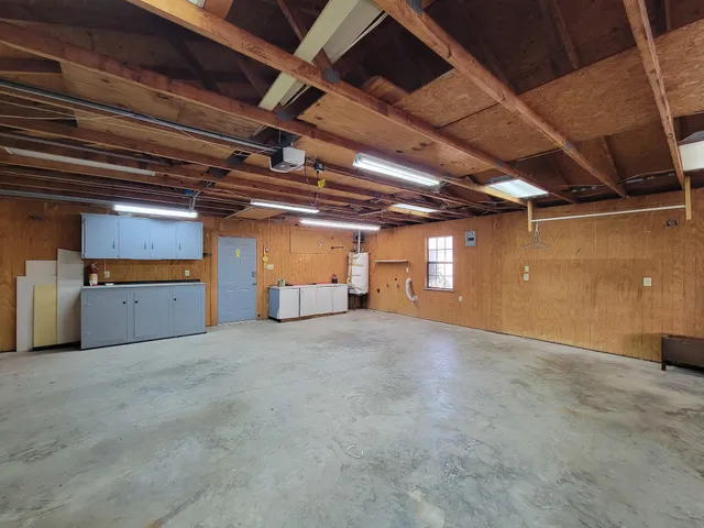 $2,300 | 1610 Maryon Street, Baytown, TX 77523