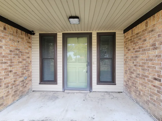 $2,300 | 1610 Maryon Street, Baytown, TX 77523