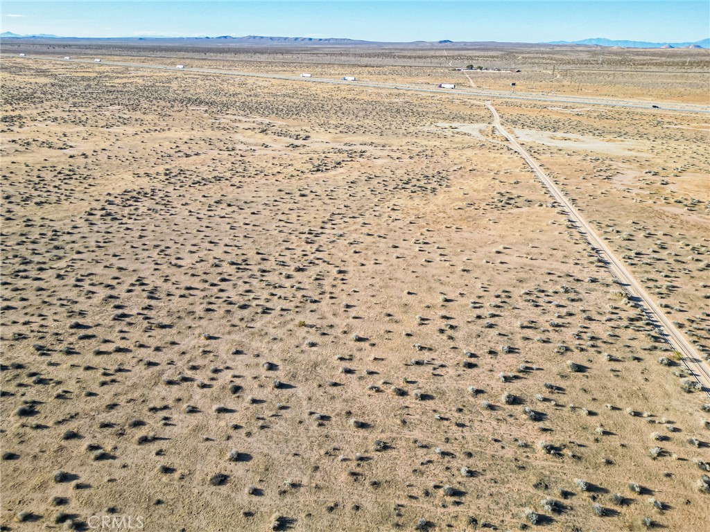 10000 Kramer Station Road Boron, CA 93516 - Photo 13 of 47 a view of an ocean