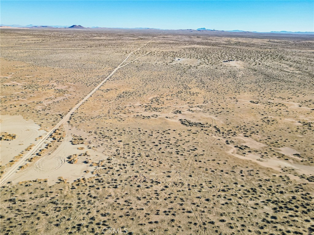 10000 Kramer Station Road Boron, CA 93516 - Photo 19 of 47 a view of an ocean beach
