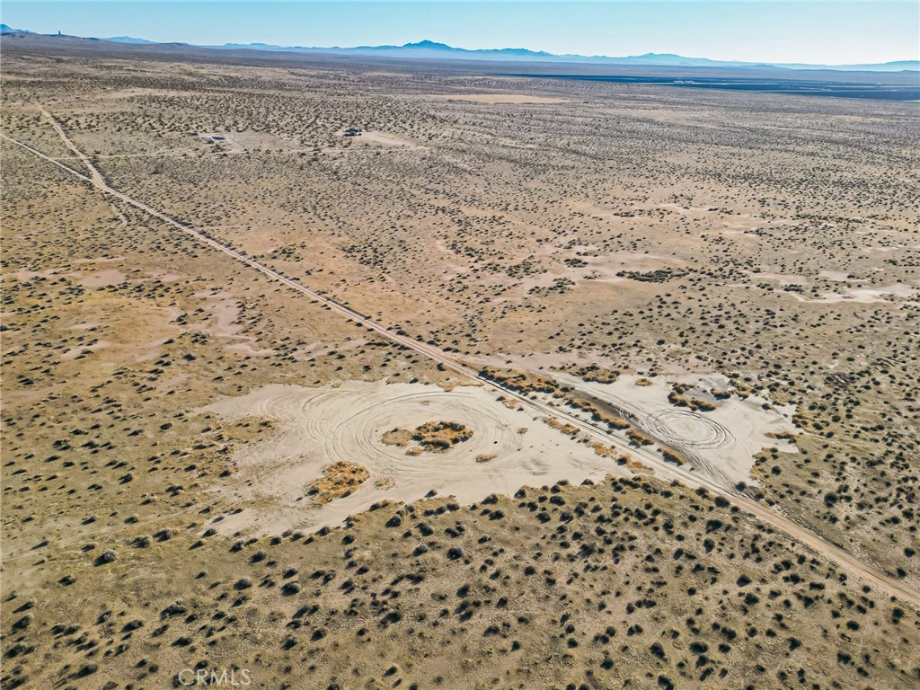 10000 Kramer Station Road Boron, CA 93516 - Photo 23 of 47 a view of an ocean beach