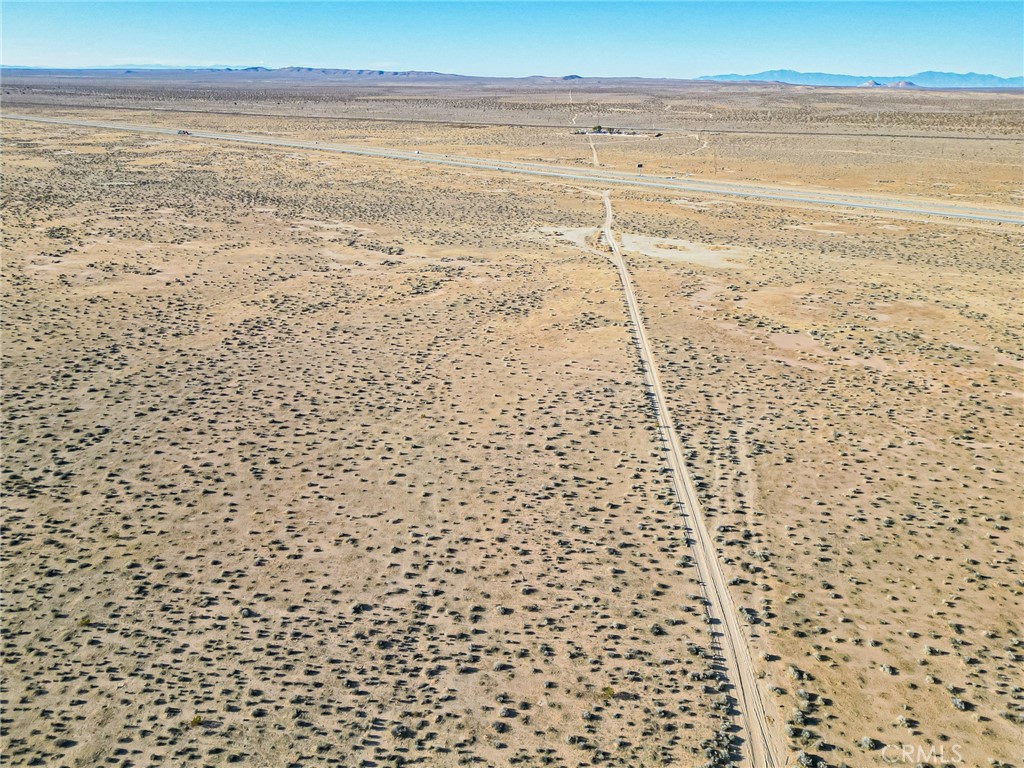 10000 Kramer Station Road Boron, CA 93516 - Photo 30 of 47 a view of an ocean beach