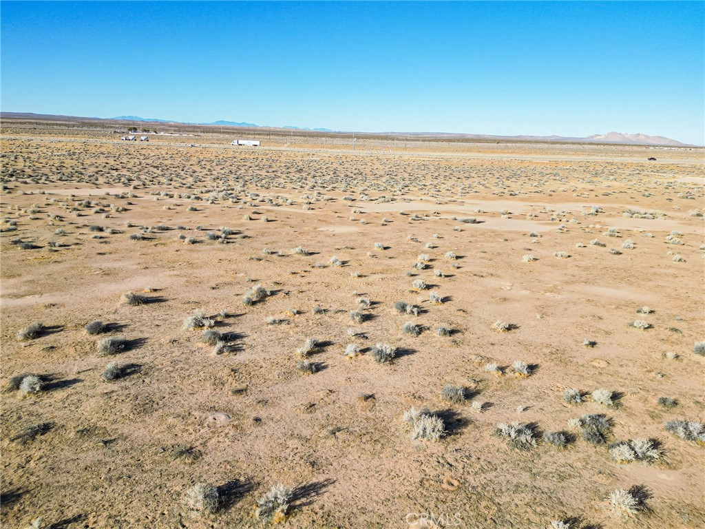 10000 Kramer Station Road Boron, CA 93516 - Photo 41 of 47 a view of an ocean