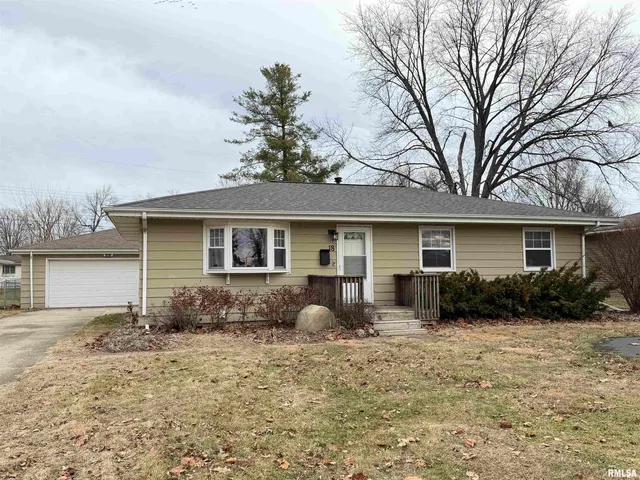 $230,000 | 18 Ardith Drive, Normal, IL 61761