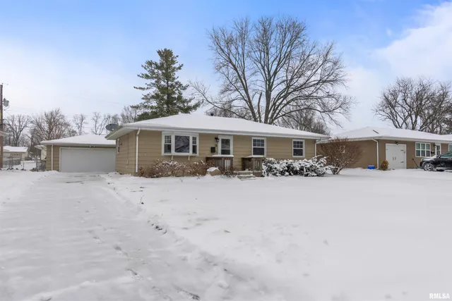 $230,000 | 18 Ardith Drive, Normal, IL 61761