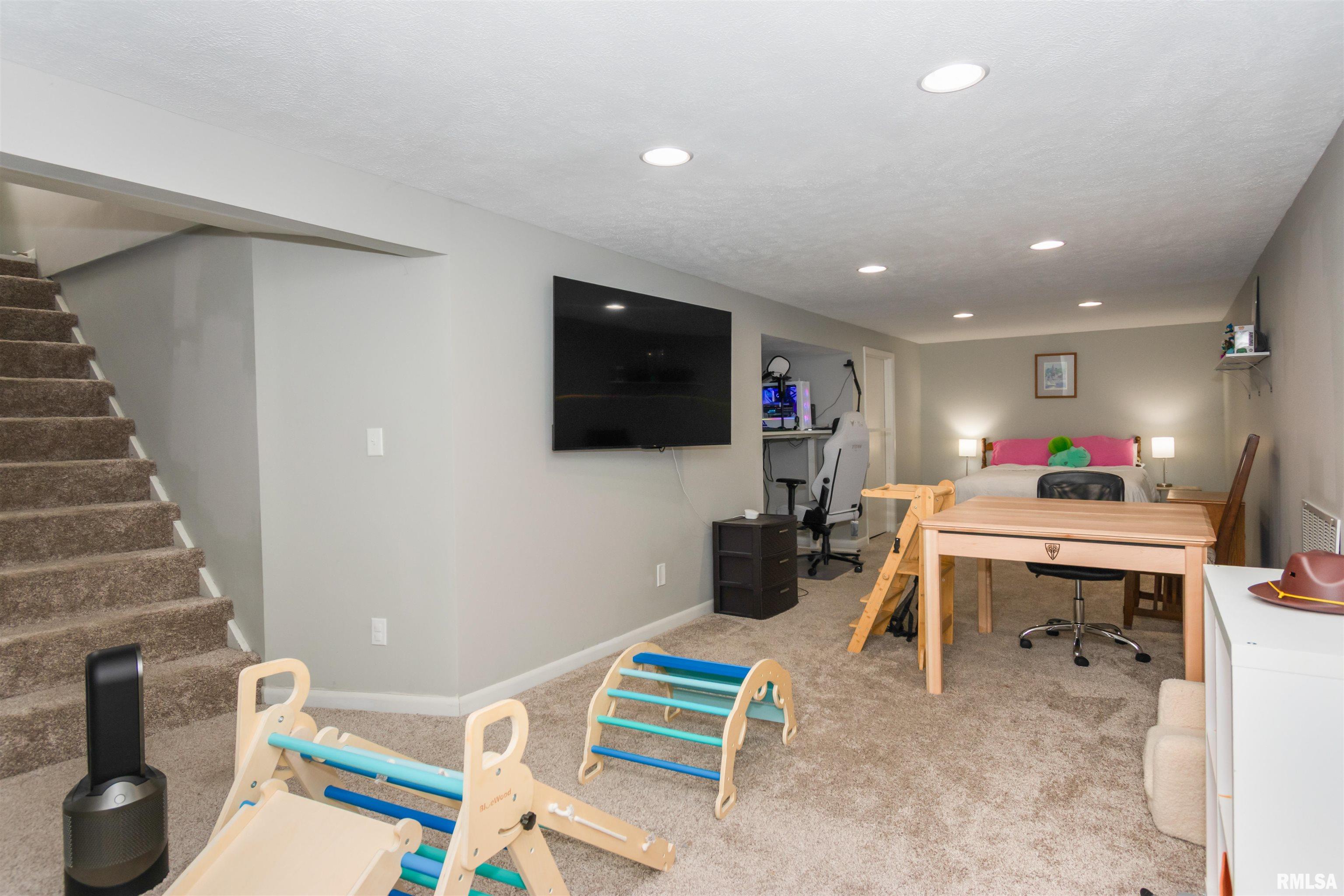 18 Ardith Drive Normal, IL 61761 - Photo 21 of 33