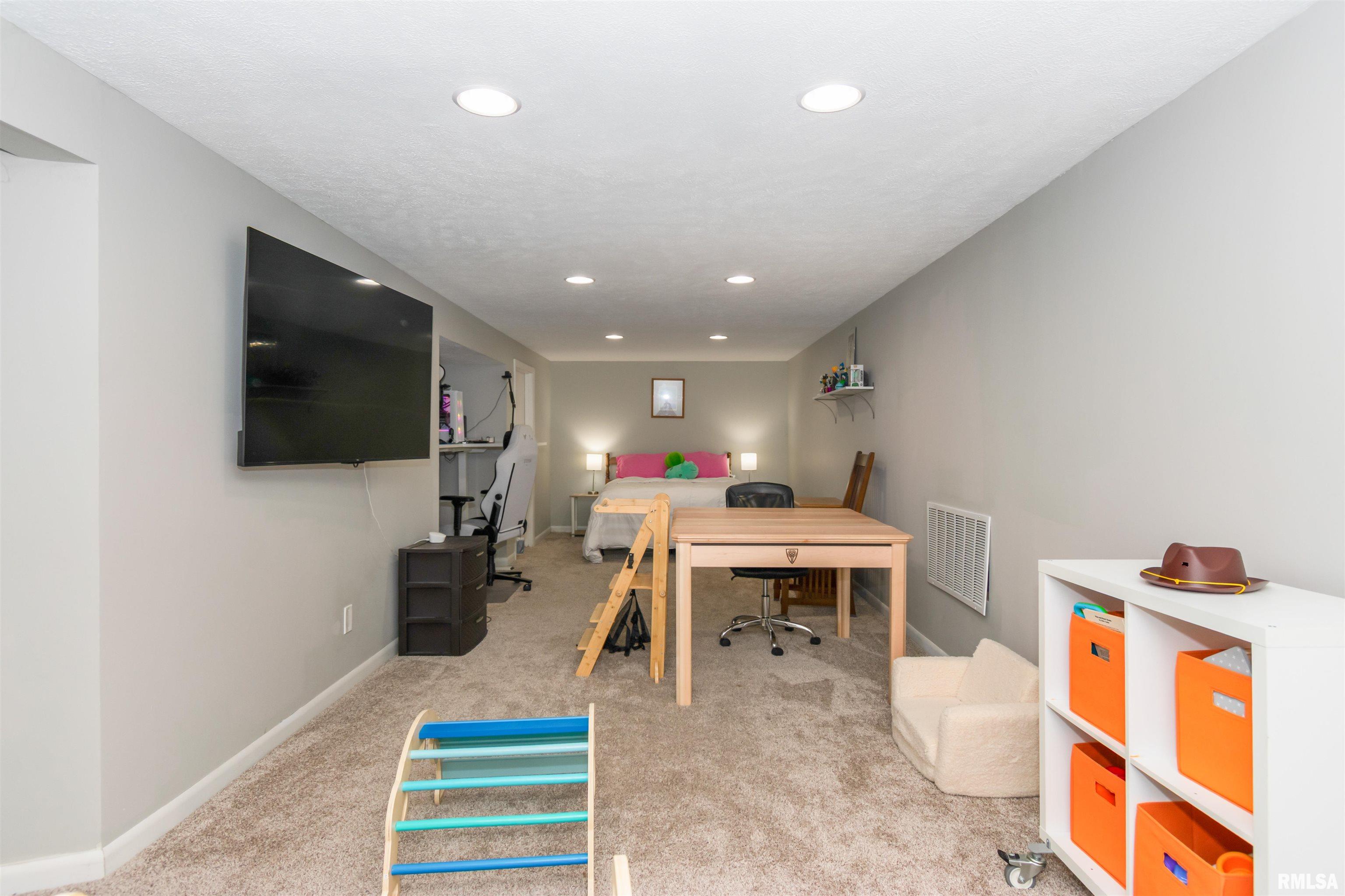 18 Ardith Drive Normal, IL 61761 - Photo 22 of 33