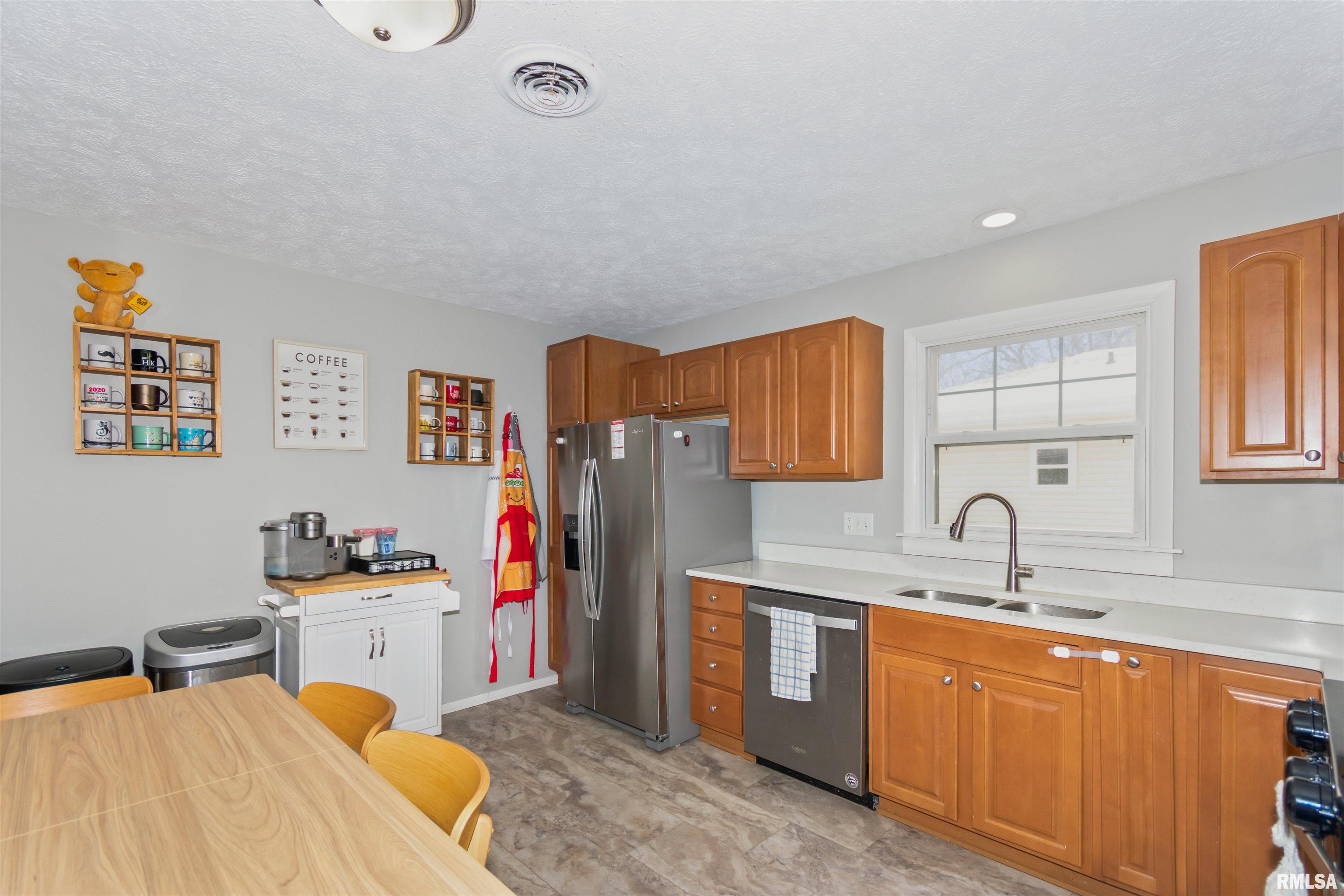 18 Ardith Drive Normal, IL 61761 - Photo 8 of 33