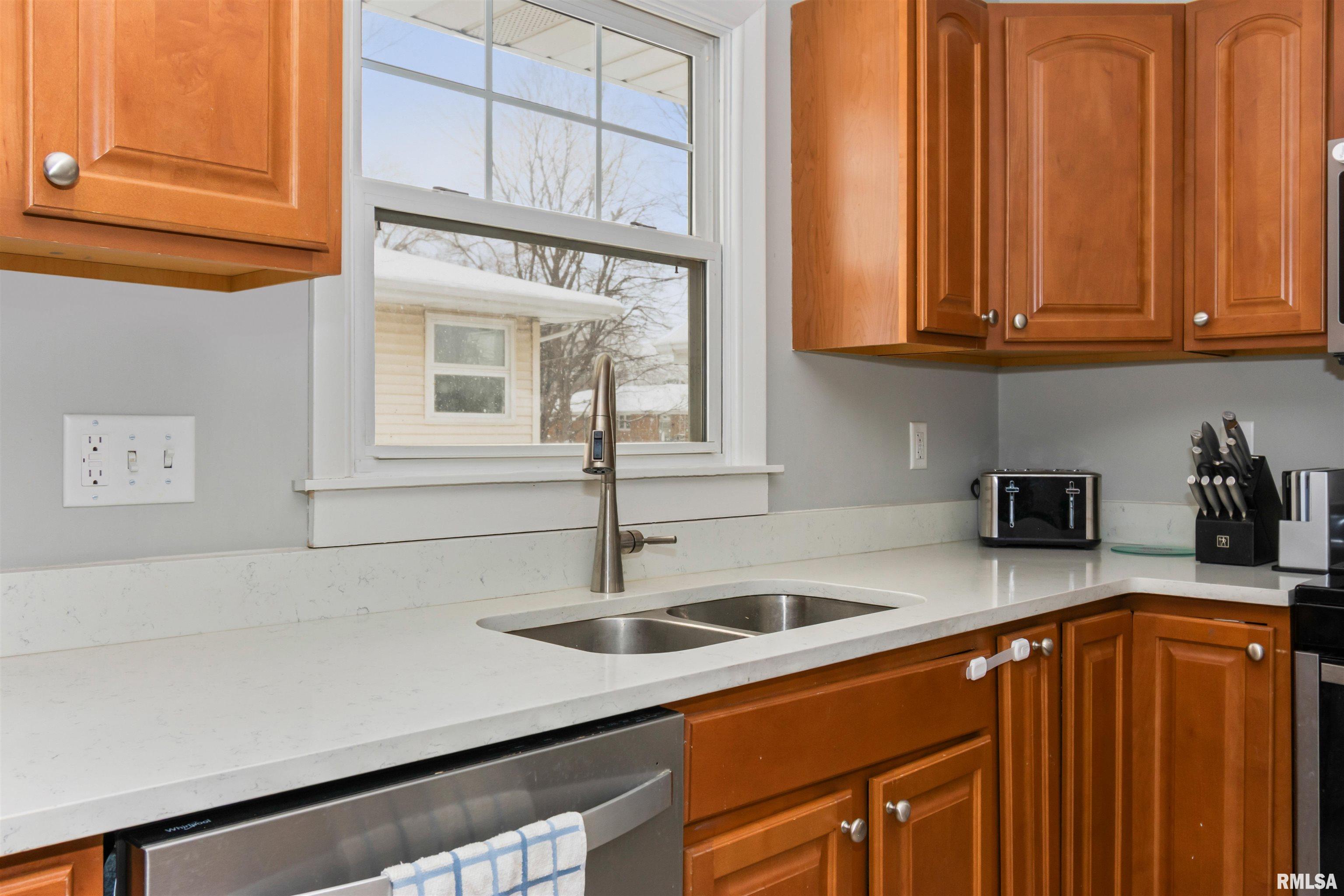 18 Ardith Drive Normal, IL 61761 - Photo 9 of 33