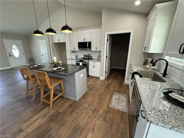 $369,900 | 586 Culler Road, Pinnacle, NC 27043