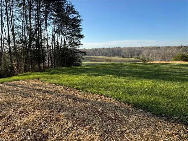 $369,900 | 586 Culler Road, Pinnacle, NC 27043