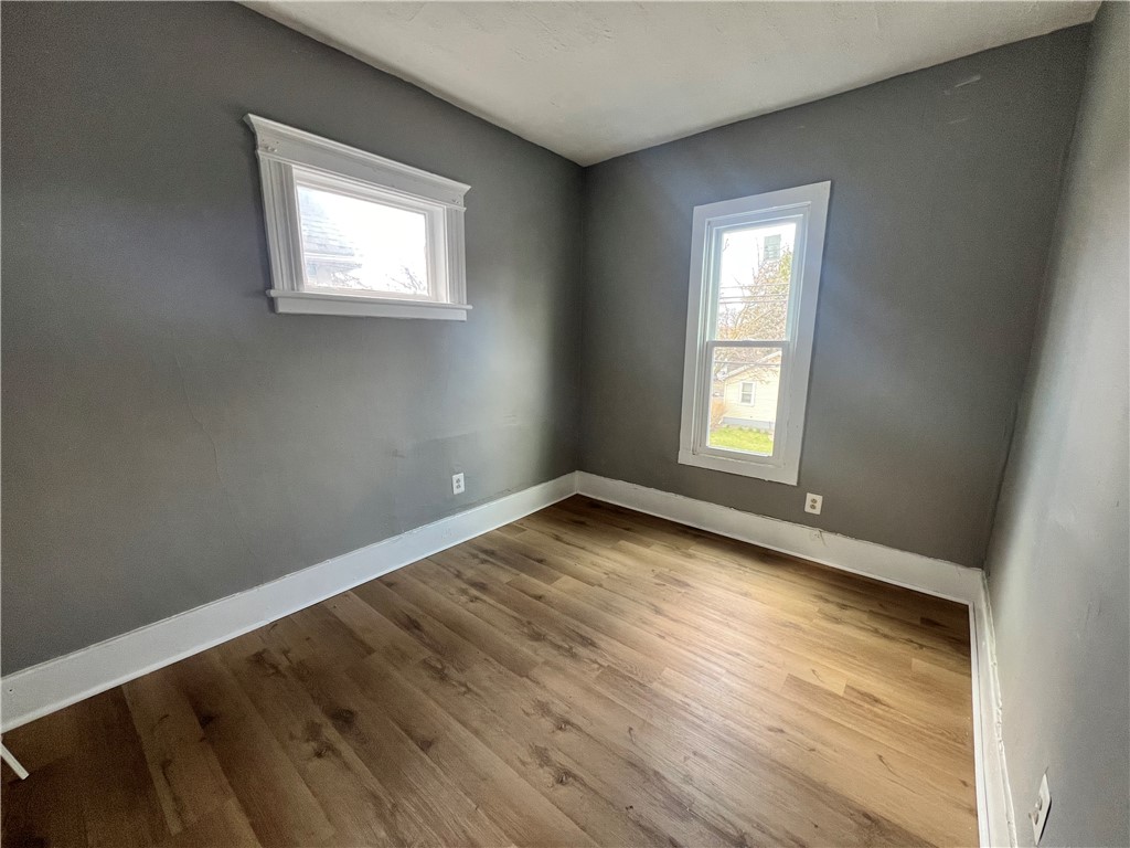 521 Clifford Avenue Rochester, NY 14621 - Photo 18 of 23