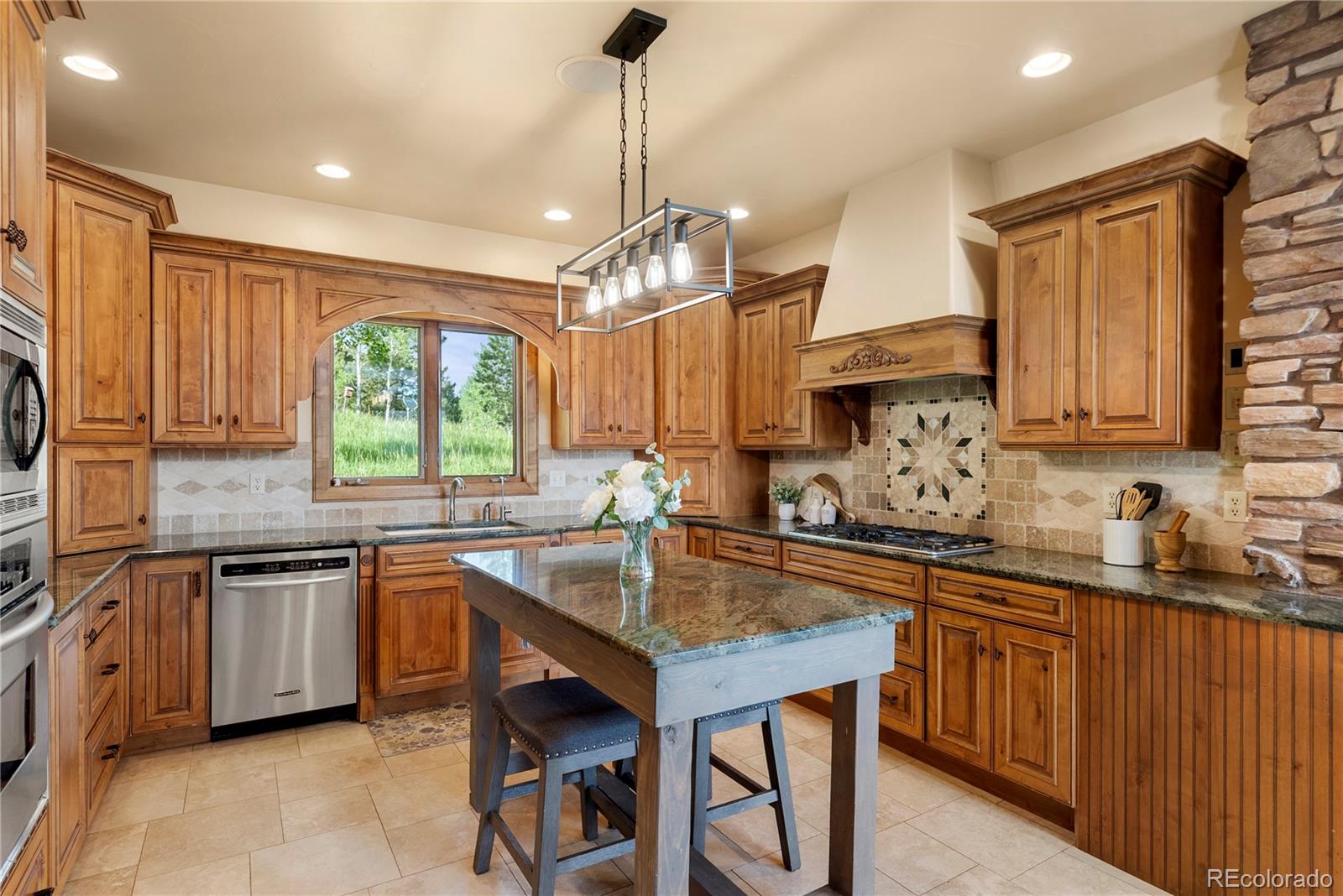 28532 Hummingbird Hill Road Conifer, CO 80433 - Photo 13 of 35 Gallery Image 13