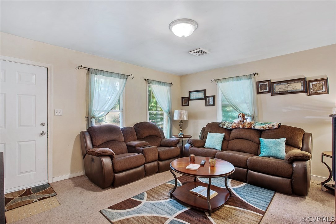1524 Rayburn Road North Chesterfield, VA 23235 - Photo 4 of 15 Gallery Image 4