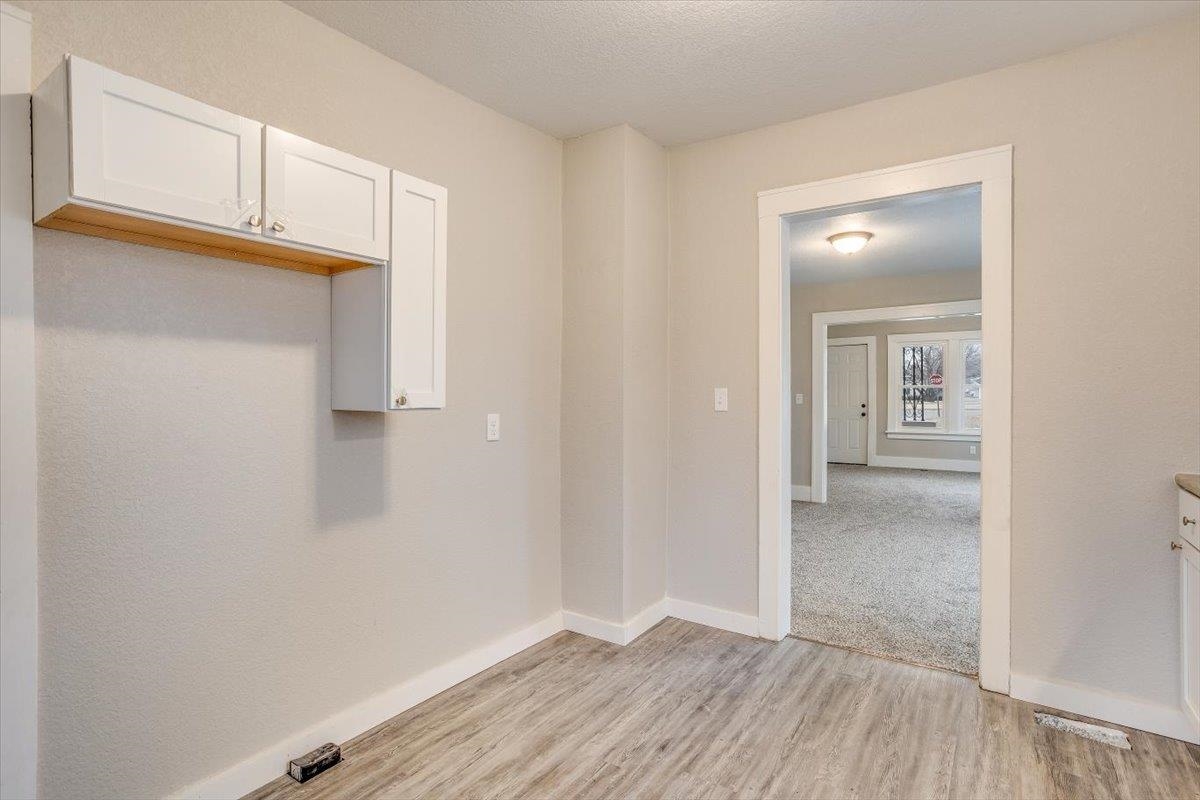 443 North Grove Street Wichita, KS 67214 - Photo 12 of 20