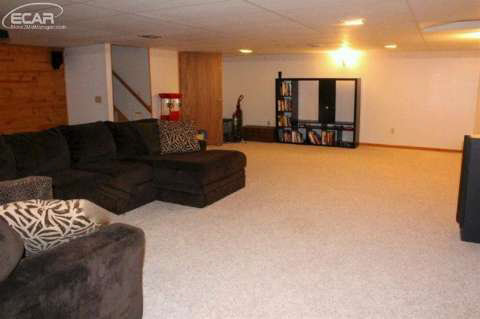 3399 North Belsay Road Flint, MI 48506 - Photo 17 of 21 20446266-16.JPG