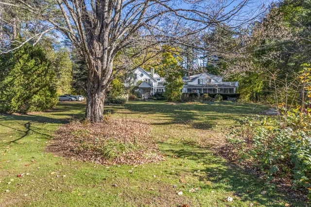 $819,000 | 9 Dry Point Drive, Rome, ME 04963