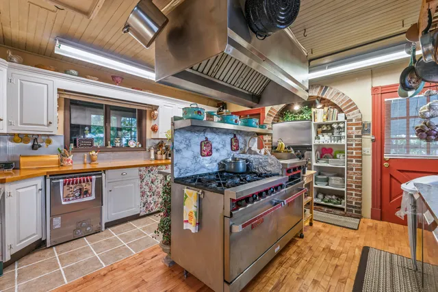 $819,000 | 9 Dry Point Drive, Rome, ME 04963