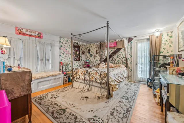 $819,000 | 9 Dry Point Drive, Rome, ME 04963